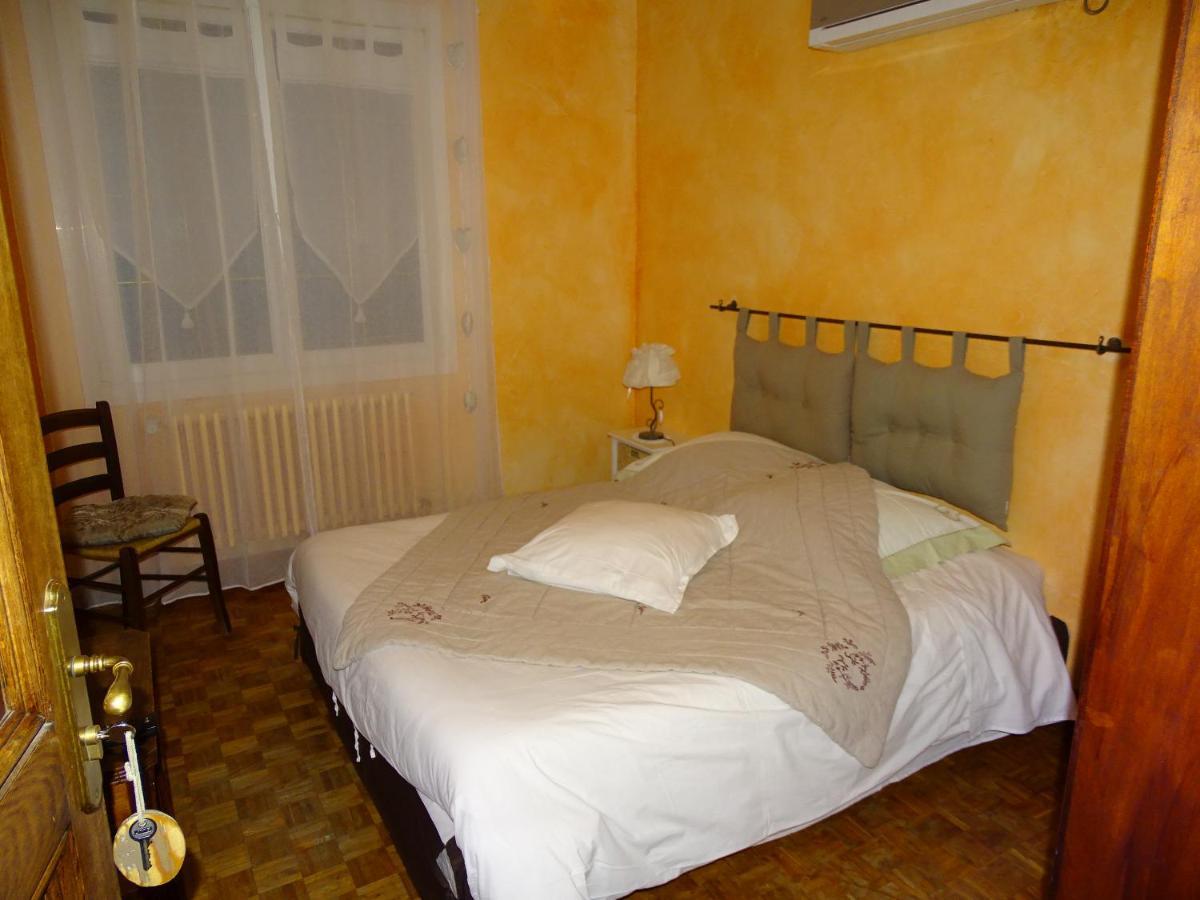Aqui Sian Ben Hotel Castellane Luaran gambar